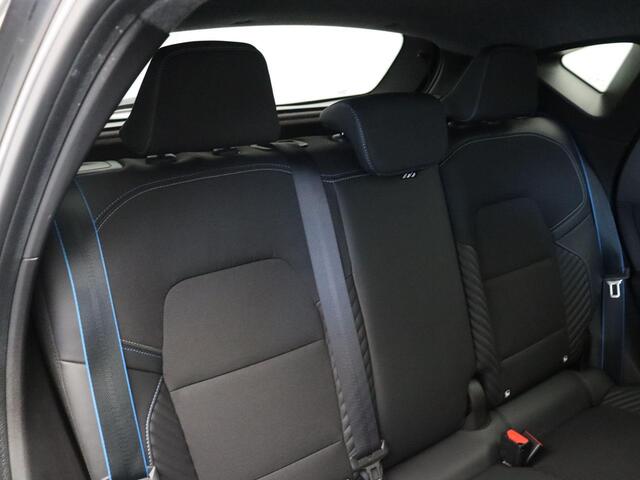 Renault CAPTUR 1.6 E-Tech full hybrid 145 esprit Alpine | Adaptive cruise control | Climate control | Stuurverwarming | Apple carplay / Android auto | Lichtmetalen velgen 19'' |