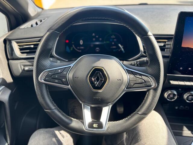 Renault CAPTUR 1.6 E-Tech hybrid 145 Initiale Paris 360 Camera, speciale uitvoering.