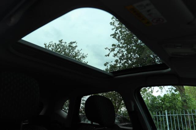 Renault CAPTUR 1.3 TCE INTENS AUT. | PANO | TREKHAAK | CAMERA | NAVI | LED | KEY-LESS