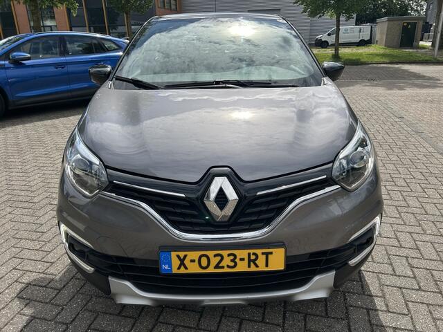Renault CAPTUR 0.9 TCe Limited NAVI CRUISE CARPLAY.