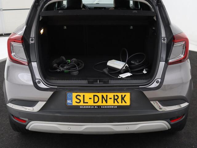 Renault CAPTUR 1.6 E-Tech Plug-in Hybrid 160 Intens | SOH 87,8% | Carplay | Keyless | Half Leder | Bluetooth | Parkeerhulp | 18" | Full LED | Climate control | Cruise control | Getint glas | PHEV