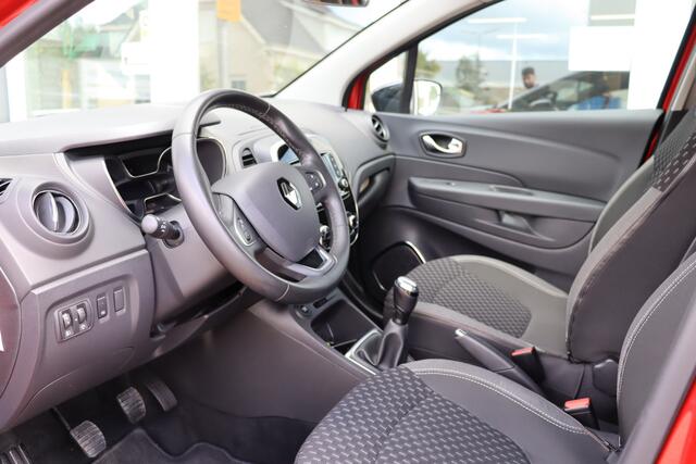 Renault CAPTUR 0.9 TCe Intens, Climate, Cruise, Camera A, PDC V+A, Trekhaak, Prijs is Rijklaar Inclusief 6 Maanden Garantie