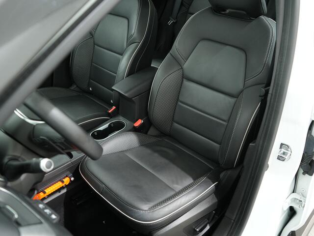 Renault CAPTUR 1.3 TCe 140PK INTENS AUT. | Trekhaak | Leder | 360 Camera