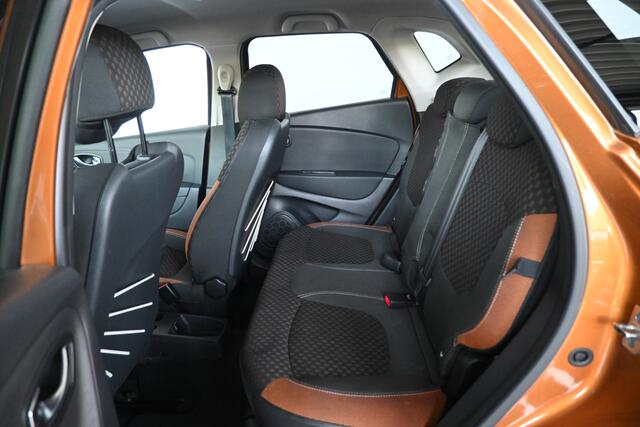Renault CAPTUR 1.2 TCe Intens Automaat Clima Navigatie Stoelverwarming Dealer Onderhouden! Inruil Mogelijk!
