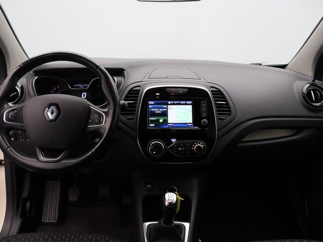 Renault CAPTUR TCe 90pk Intens | Dealeronderhouden | Trekhaak | Achteruitrijcamera | Parkeersensoren voor en achter |