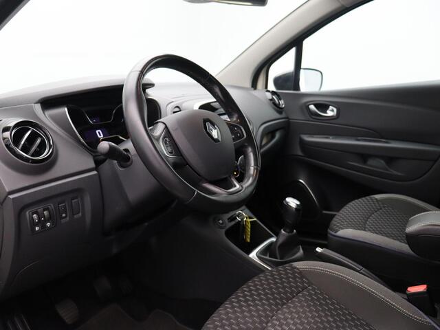 Renault CAPTUR TCe 90pk Intens | Dealeronderhouden | Trekhaak | Achteruitrijcamera | Parkeersensoren voor en achter |