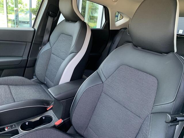 Renault CAPTUR 1.0 TCe 90 Intens | Trekhaak | Navigatie | Camera acher