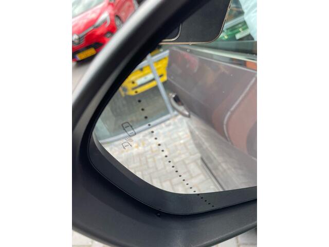 Renault CAPTUR 1.6 E-Tech full hybrid 145 Techno AUTOMAAT | 24.000KM! BOSE l 360 CAMERA | APPLE CARPLAY l ANDROID AUTO | BLIND SPOT | ADAPT. CRUISE | 18 INCH