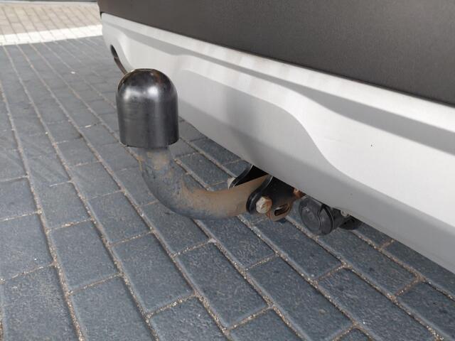 Renault CAPTUR TCe 130 EDC Zen l AUTOMAAT l TREKHAAK l NAVI
