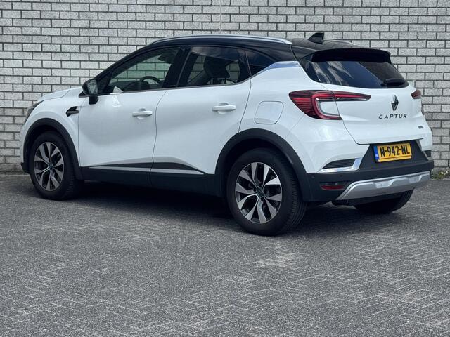 Renault CAPTUR 1.6 E-Tech Plug-in Hybrid 160 Intens | Stoelverwarming | 360° camera | BOSE-audio | Navigatie | All-Season banden |