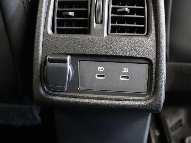 Renault CAPTUR 1.6 E-Tech full hybrid 145 techno | Digitaal dashboard | Achteruitrijcamera | Adaptive Cruise | Grootscherm navigatie |