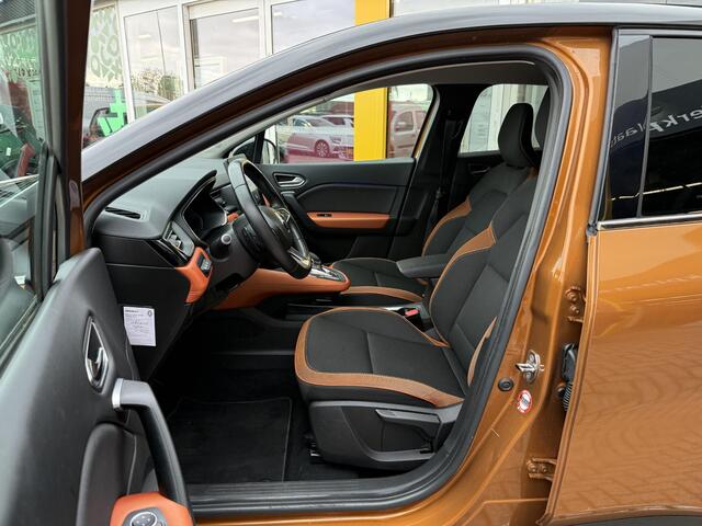 Renault CAPTUR 1.3 TCe 130 Intens | Trekhaak | Navigatie | Achteruitrijcamera | DAB | Climate Control | Lichtmetaal 18'' | Key-less | LED |