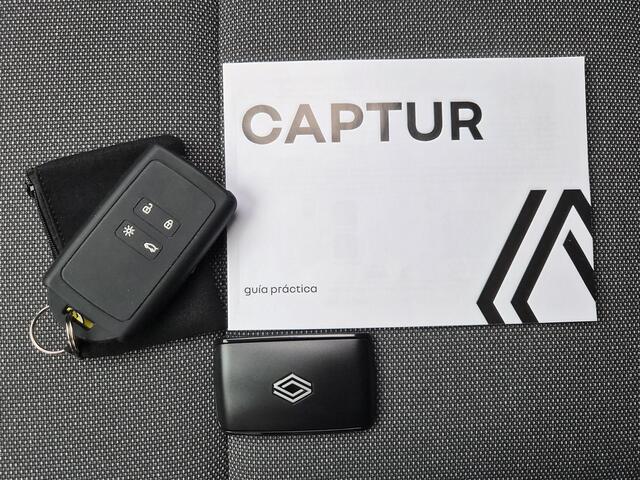 Renault CAPTUR 1.8 E-Tech full hybrid 160 techno / Fabrieksgarantie tot 12-2028 / Stuur- & Stoelverwarming / Adaptief cruise control / Pack winter / Achteruitrijcamera / Draadloze telefoon lader / Keyless Entry/Start / Apple Carplay Android Auto / Climate control /