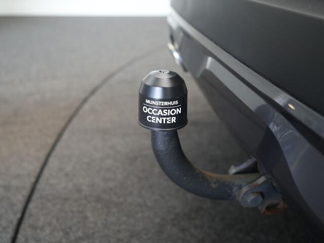 Renault CAPTUR 1.3 TCe 155 Initiale Paris - RIJKLAARPRIJS - Automaat - Rondomzichtcamera - Trekhaak - Dealeronderhouden