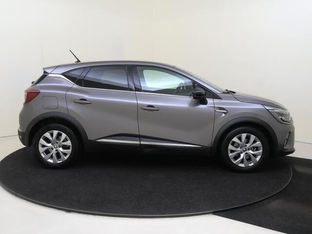 Renault CAPTUR 1.6 E-Tech Plug-in Hybrid 160 Intens | AUTOMAAT | Navigatie | Cruise & Climate Control | Privacy Glass