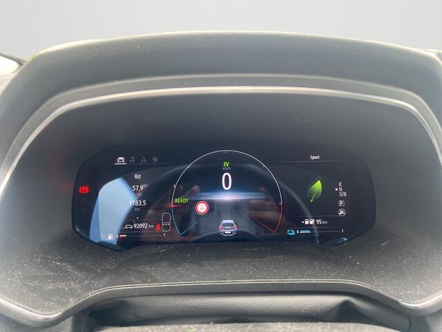 Renault CAPTUR 1.6 E-Tech Plug-in Hybrid 160 Intens | Trekhaak | 85% SOH | PDC | LMV |