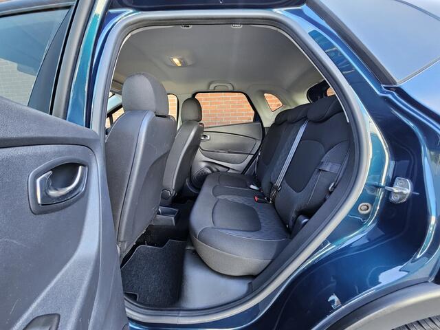 Renault CAPTUR 0.9 TCe Limited Parkeersensoren Navigatie Airco Cruise Control
