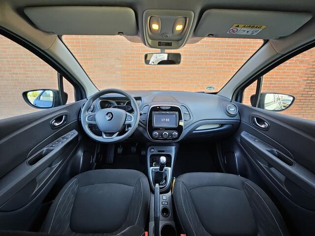 Renault CAPTUR 0.9 TCe Limited Parkeersensoren Navigatie Airco Cruise Control
