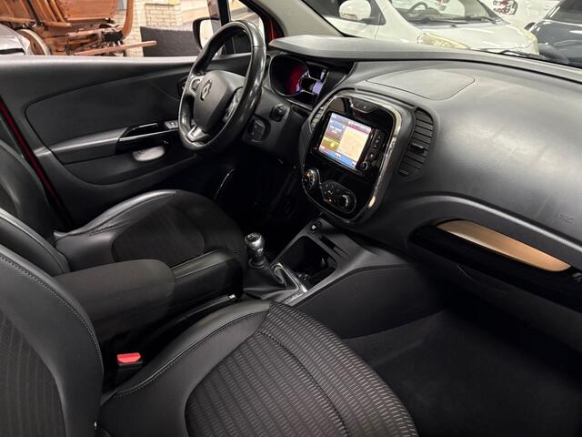 Renault CAPTUR 0.9 TCE Navigatie Keyless PDC Cam Leder LM17