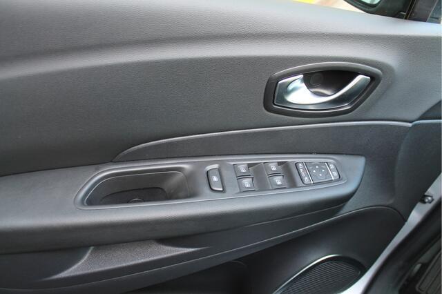Renault CAPTUR TCe 90 Intens Face Lift * TREKHAAK *