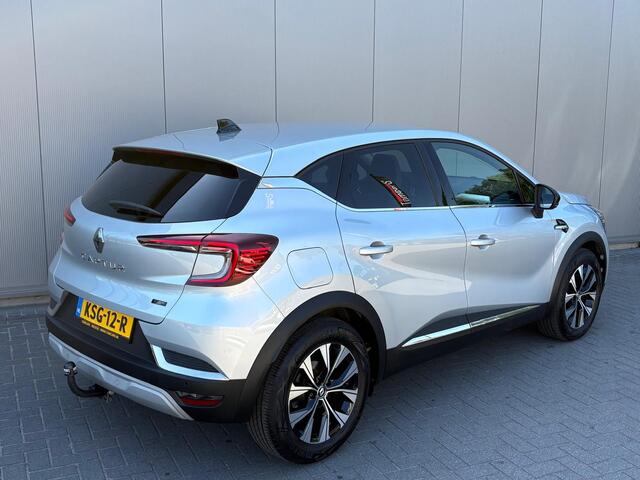 Renault CAPTUR 1.6 E-Tech Hybrid 145PK Automaat Techno Trekhaak/Gr.-navigatie/Camera/Parkeerhulp/Carplay-android