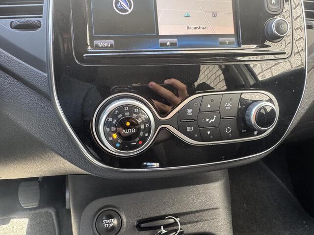 Renault CAPTUR 0.9 TCe Intens | Achteruitrijcamera | Dealer Onderhouden | Navigatie | Trekhaak | Climate Control |