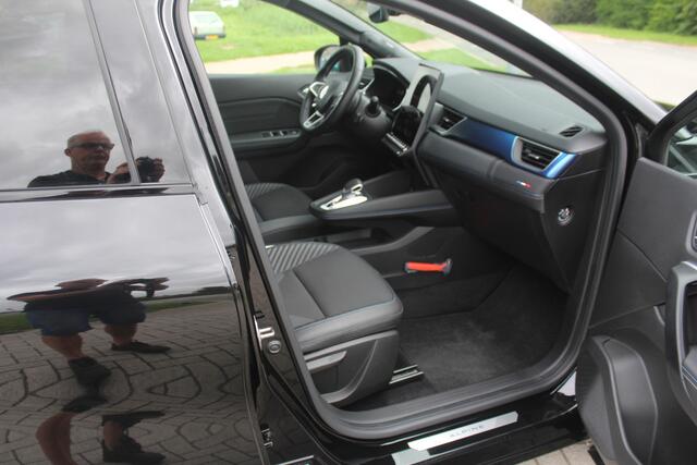 Renault CAPTUR 1.6 E-Tech full hybrid 145 esprit Alpine 360 camera-Navi-Dodehoek Detectie-Adapt. Cruise 23.000 KM !!