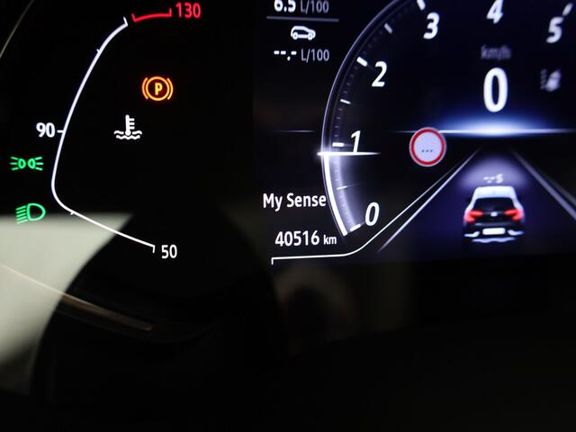 Renault CAPTUR 1.3 TCe 140 Intens | NAVI | Trekhaak | Cruise | Camera | Apple Carplay / Android | Prijs Rijklaar!!