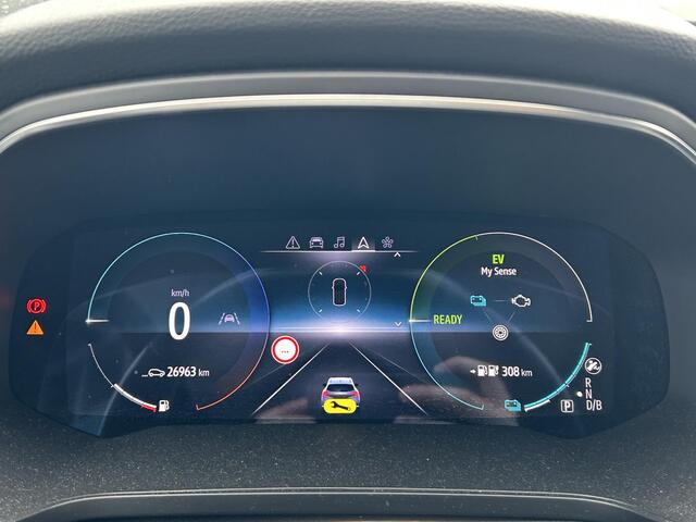 Renault CAPTUR 1.6 E-Tech Plug-in Hybrid 160 Initiale Paris | Navigatie | Camera | Premium Audio | Afneembare Trekhaak |