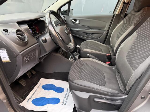 Renault CAPTUR 0.9 TCE Intens Two-tone lak, zwarte velgen