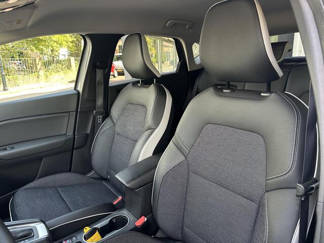 Renault CAPTUR 1.3 TCe 140 EDC Intens | Dealeronderhouden | Automaat!! | Draadloze telefoonlader | Lahe kilometerstand | Nederlandse auto |