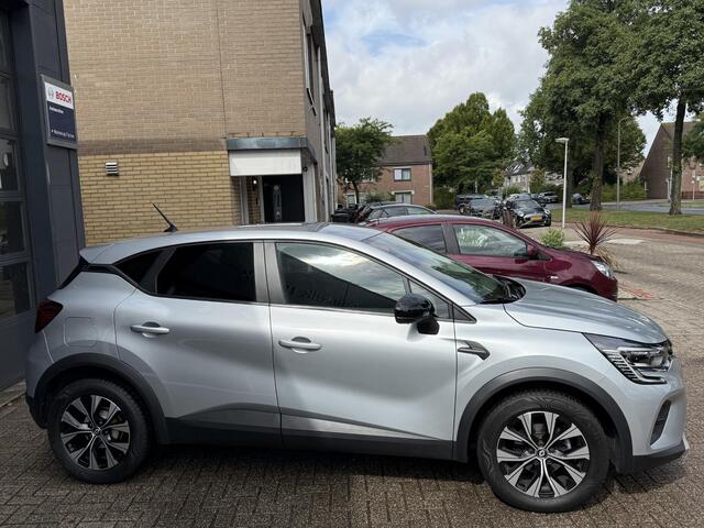 Renault CAPTUR 1.0 TCe 90 evolution / Airco clima/ Navigatie/ Cruise/ Apple carplay/ LED/ PDC/ LMV
