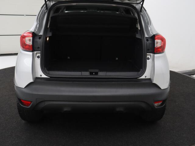 Renault CAPTUR 1.2 TCe Dynamique | Automaat | Camera | Navigatie | Climate control | Keyless | Cruise control | Parkeerhulp | Bluetooth | Getint glas