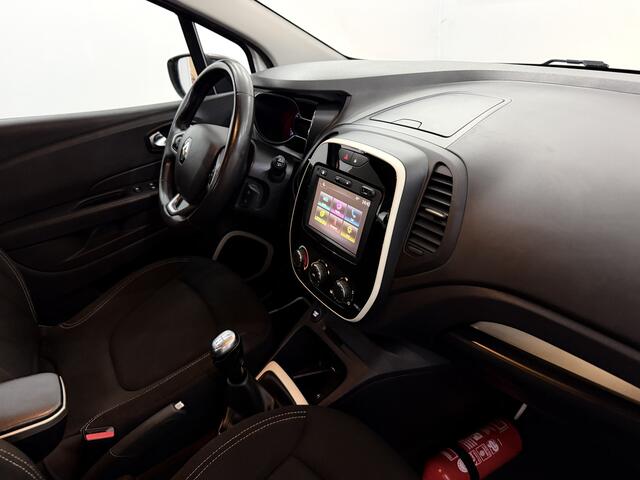 Renault CAPTUR 0.9 TCe Life Airco, Navi, Parkeersensoren, A start stop, Cruise control, Keyless start, Lichtmetalen velgen