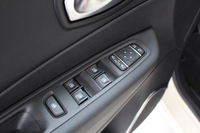 Renault CAPTUR 0.9 TCe Intens Navigatie | Parkeercamera | Climate Control | Dodehoekdetectie | Inklapbare buitenspiegels