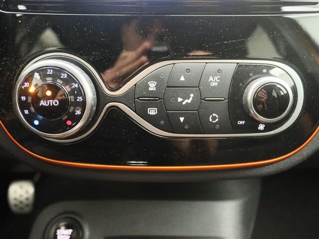 Renault CAPTUR TCe 90 Intens | Climate control | Cruise control | Pack Premium ! Pack Look Interieur Caramel | Parkeersensoren rondom en achteruitrijcamera | Bose premium audio |