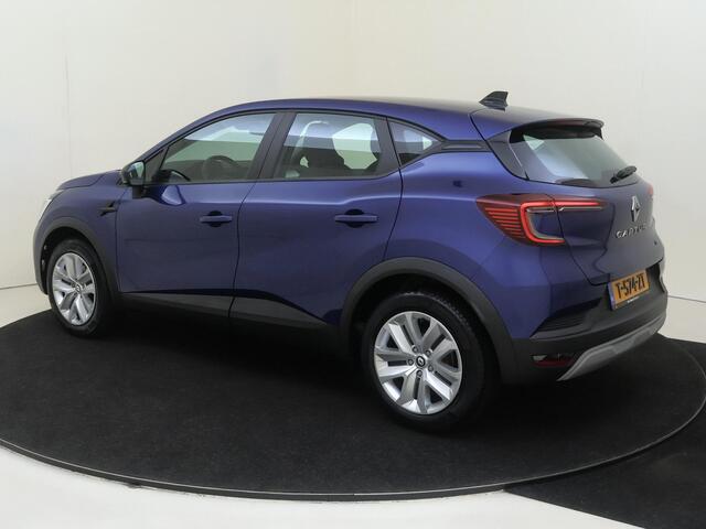 Renault CAPTUR 1.6 E-Tech full hybrid 145 PK evolution | Automaat | Navigatie | Parkeersensoren Voor + Achter | Parkeer Camera Achter | Airco
