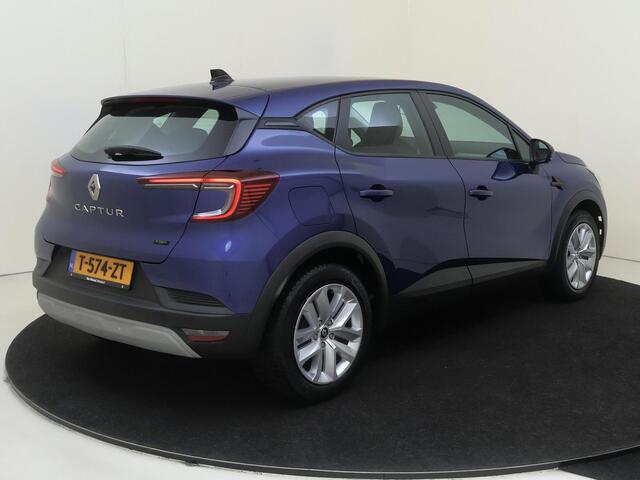 Renault CAPTUR 1.6 E-Tech full hybrid 145 PK evolution | Automaat | Navigatie | Parkeersensoren Voor + Achter | Parkeer Camera Achter | Airco