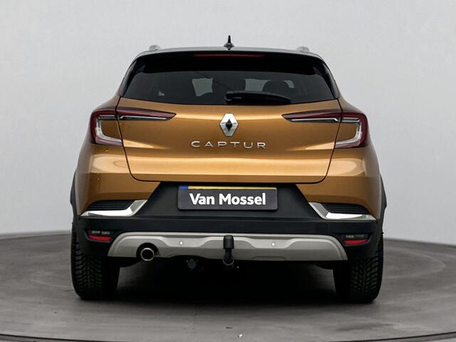 Renault CAPTUR 1.3 TCe Intens 130PK | Trekhaak | Navigatie 9,3'' | Stoelverwarming | 360 Graden Camera | Climate Control | Half-Lederen Bekleding | Apple CarPlay & Android Auto