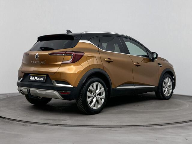 Renault CAPTUR 1.3 TCe Intens 130PK | Trekhaak | Navigatie 9,3'' | Stoelverwarming | 360 Graden Camera | Climate Control | Half-Lederen Bekleding | Apple CarPlay & Android Auto