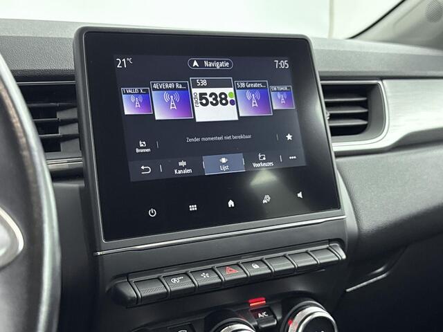 Renault CAPTUR 1.0 TCe 100Pk Intens | Navigatie | Climate Control | Cruise Control | Parkeersensoren incl. Camera | Trekhaak | Apple Carplay/Android Auto | Extra Getint Glas | Keyless Start&Entry |