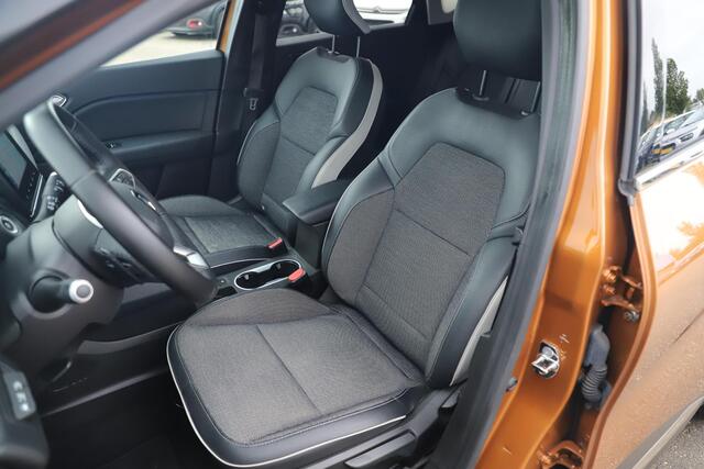 Renault CAPTUR 1.3 TCe 130 Intens 130PK Automaat Half Leder Navigatie Achteruitrijcamera