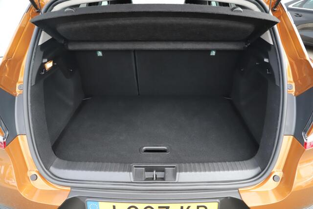 Renault CAPTUR 1.3 TCe 130 Intens 130PK Automaat Half Leder Navigatie Achteruitrijcamera