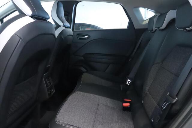 Renault CAPTUR 1.6 E-Tech 160PK Plug-in Hybrid Intens | Navi | PDC | Clima | LMV 18" | Cruise | AppleCarplay AndroidAuto|