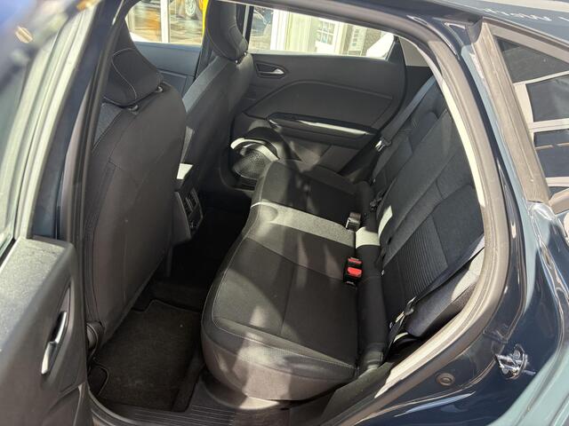 Renault CAPTUR 1.3 TCe 140 Zen | Climate Control | Key-less | Cruise Control | LED | DAB |