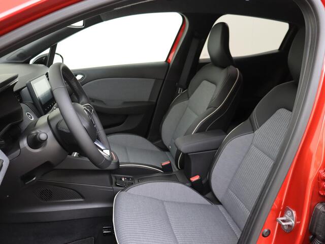 Renault CLIO 1.6 E-Tech Full Hybrid 145 Techno | Pack City Premium | Pack Driving & Safety | Pack Look 17 "| Demo |