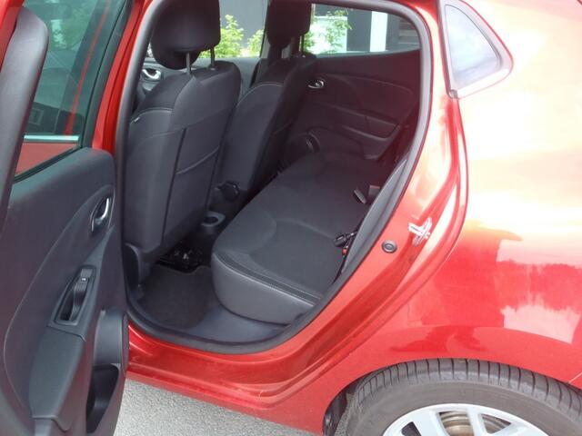 Renault CLIO 0.9 TCE LIMITED