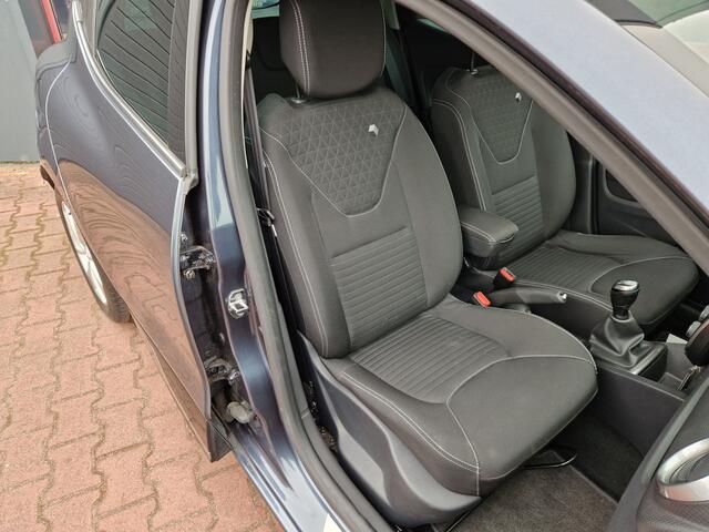 Renault CLIO 0.9 TCe Limited 12MND BOVAG GAR | NAVI | AIRCO | TREKHAAK | PDC | LMV 16"