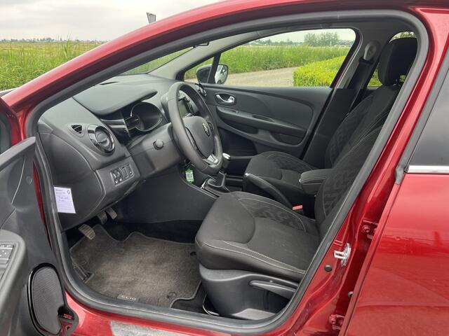 Renault CLIO Estate 0.9 TCe Limited