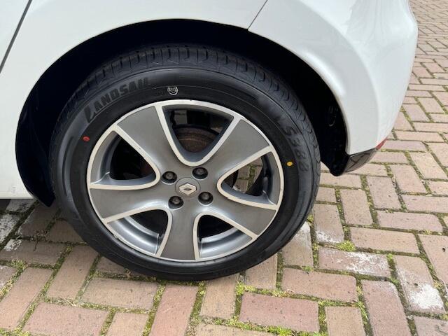 Renault CLIO 1.2 16V